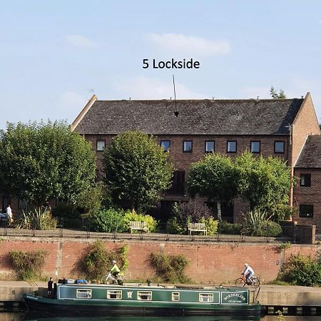 5 Lockside *Free Private Parking* *City Centre* Villa York Esterno foto