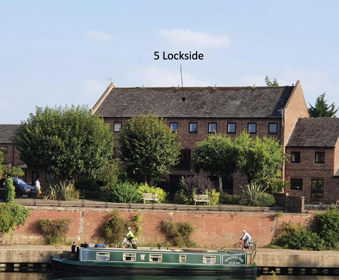 5 Lockside *Free Private Parking* *City Centre* Villa York Esterno foto